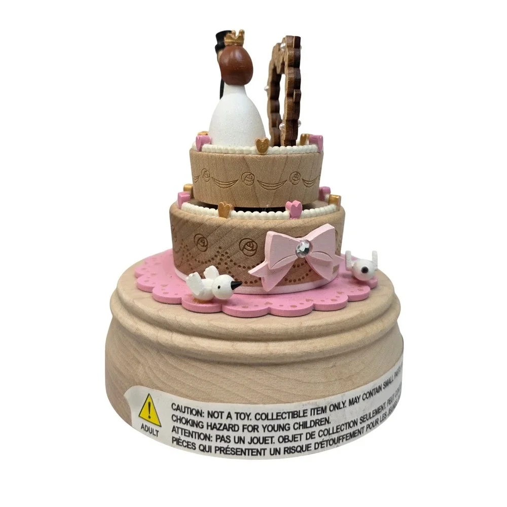 Wooderful‎ Life Musical Wedding Cake Bride Groom Rotating Figurine